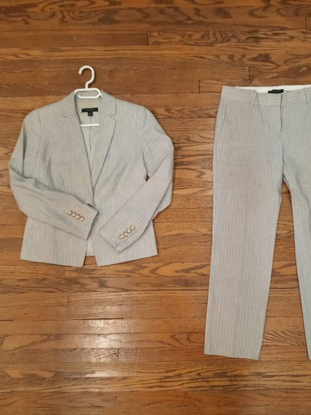 Ann Taylor Light Linen Suit XS